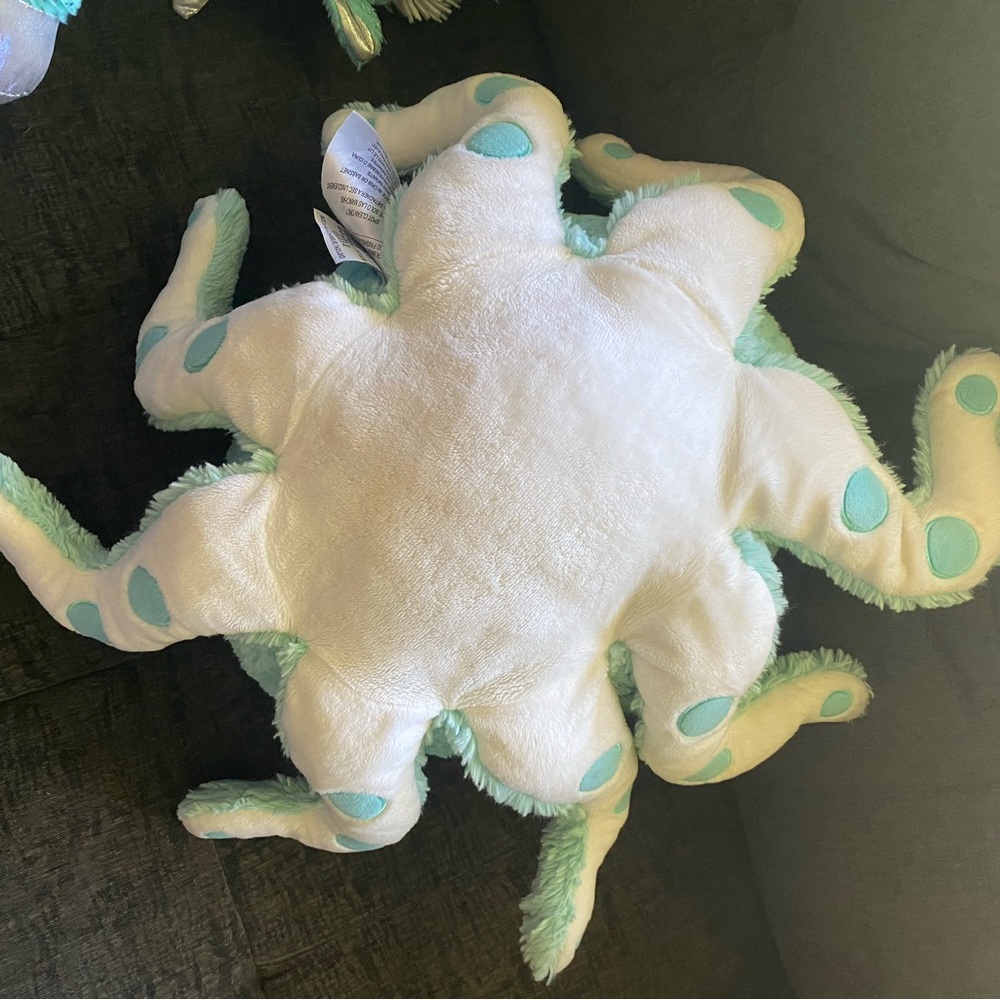 Octopus Plush - Picture 5 of 8